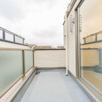 【バルコニー】
